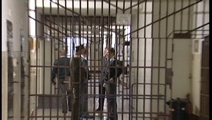 Väznice v pohotovosti. Nahlásili bombu vo všetkých 18 väzenských zariadeniach