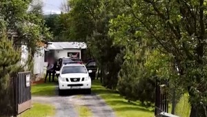 Pri policajnej akcii zameranej proti extrémizmu mali zadržať aj bývalého advokáta Mikuláša Černáka