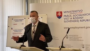 Vláda nariaďuje povinný home office. Po novom bude karanténa pre infikovaných trvať 14 dní