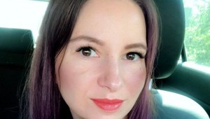 Stavila sa, že si 4 roky neostrihá nechty: Z toho, čo jej narástlo na prstoch, vám príde zle