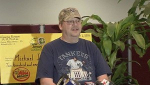 Stratený tiket mužovi niekto vrátil. Až potom zistil, že vyhral v lotérii 273 miliónov