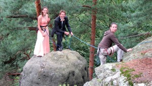 Hrajú sa na horolezcov, no neraz sú odkázaní na pomoc záchranárov