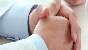 Máte často stuhnuté kĺby? Toto je 8 najčastejších dôvodov