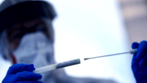 Študenti sa cítia oklamaní. Pomáhali pri plošnom testovaní, no dodnes nevideli odmenu