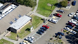 Strelec z Oregonu sa žiakov pýtal na vierovyznanie, zomrelo 10 ľudí