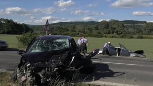 Hrozivá nehoda na východe Slovenska: Zrazili sa tri autá, hlásia viacerých zranených
