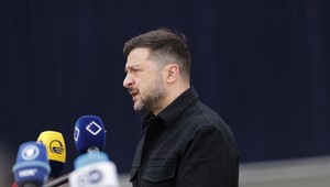 Trojdňové prímerie vo vojne na Ukrajine. Zelenskyj zakázal útok na Červené námestie