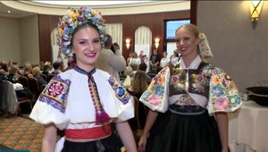 Slovenské ručne vyšívané kroje dostali knižnú podobu