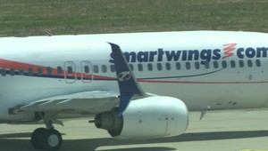 Let z Prahy musel núdzovo pristáť pre zdravotné komplikácie pasažiera