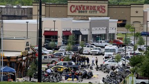 Stretli sa motorkárske gangy, zomrelo 9 ľudí