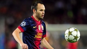 Iniesta premýšľa o odchode z Barcelony, "zajačie" úmysly údajne má aj Messi