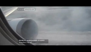 AUTENTICKÉ ZÁBERY: Pristátie Boeingu bez podvozku