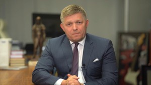 Veľvyslanec SR Rastislav Káčer: Našu vlasť zrádzajú zhnití, skorumpovaní a bezcharakterní prevracači kabátov