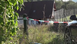 Šokujúca vražda: Ženu natlačil do regálu v pivnici. Bola dolámaná a škrtená