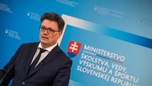 Poslanci hlasovali o školskom zákone: Deväťdesiat poslalo novelu do druhého čítania