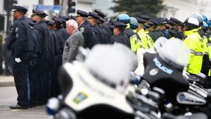 REPORTÁŽ Z BOSTONU. Obyvatelia sa lúčili so statočným policajtom