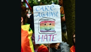 Pre gayov torty piecť nemusia, rozhodol Najvyšší súd