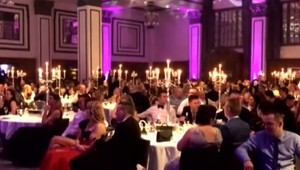 VIDEO: Manchester opäť ovládli Slováci a Česi. TAKTO sa zabávali až do rána bieleho