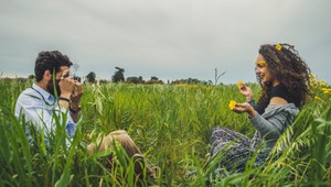 Prečo sú niektorí ľudia príťažlivejší ako iní? TOTO funguje na každého!