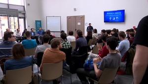 Štrajková pohotovosť na STU pokračuje. Pedagógovia sú nespokojní s krokmi dekana