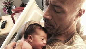 Drsňák The Rock sa doma mení na nežného tatina: Aha, čo spravil pre dcérky