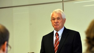 Neúspešný kandidát Milan Melník napadol voľby na ústavnom súde