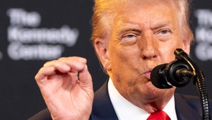 Trump sa hnevá, že Biden nepovolil Kyjevu útočiť na Rusko