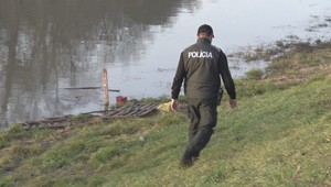 Dráma na východe: Policajt skočil do rieky za mužom, ktorý kričal o pomoc