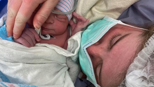 Bábo je už na svete! Speváčka sa pochválila krásnou fotkou z pôrodnice!