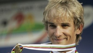 Peter Velits po zlomenine kľúčnej kosti už trénuje