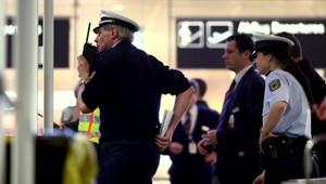 Krvavá zásielka! Politickej strane poslali odrezanú nohu...