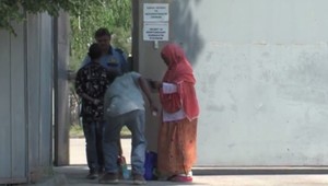 Dvadsať migrantov v Humennom oslávi svoj deň skromne