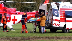 Trojročný chlapec sa oblial horúcou kapustnicou. Zasahoval vrtuľník