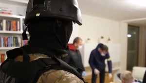 Vyšetrovateľ žiada pre Kvietika a Kožucha väzbu. Úplatky okolo milióna eur sú vraj len špičkou ľadovca