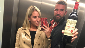 Takto sa raduje z tehotenstva? Cibulková oslávila pozitívny test VÍNOM za 5000eur!