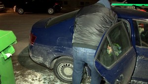 NEHRALI - Popíjali v bare a doma mali polročné dvojčatá, teraz prišla ešte horšia správa