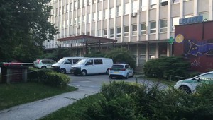 V ortopedickej ordinácii zaútočili na lekára. Zápasili 20 minút