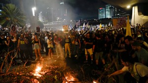 Generálny štrajk zasiahol krajinu. Niektoré regióny však protesty ignorujú