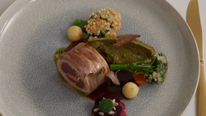 Hlavné jedlo: Päť párov nôh a tri páry krídel