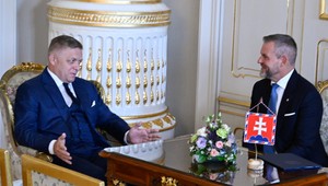 Pellegrini v paláci prijal premiéra Fica. Rokovali aj o šéfovi NR SR