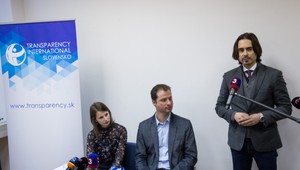 Slovensko je siedmou najhoršou krajinou EÚ v boji proti korupcii