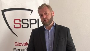Juraj Krúpa: SNS pripravila pre vojakov predvolebný balíček po vzore Smeru