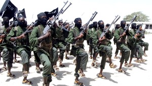 Extrémisti v Keni opäť útočili, zabili 15 ľudí