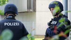 Vo Viedni vyšetrujú 12-ročného žiaka. Údajne zverejnil zoznam obetí, ktoré chce zavraždiť