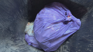 Obyvatelia platia stovky eur. Obec prenáša režijné náklady na poplatky za odpad