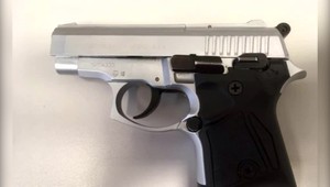 Rozhovor s mužom, ktorý mieril zbraňou na lekára