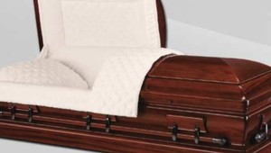 Pohrebné služby odvážajú na Považí nezákonne mŕtvych ľudí bez príslušných lekárskych prehliadok