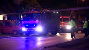 V Bratislave vypukol požiar, jednu osobu previezli do nemocnice