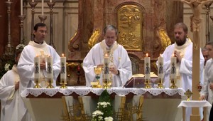 Do Šaštína prišli opäť pútnici z celého Slovenska. Modlili sa za kňazov