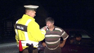 Ján (50) šoféroval opitý namol, dohliadal na neho triezvy syn